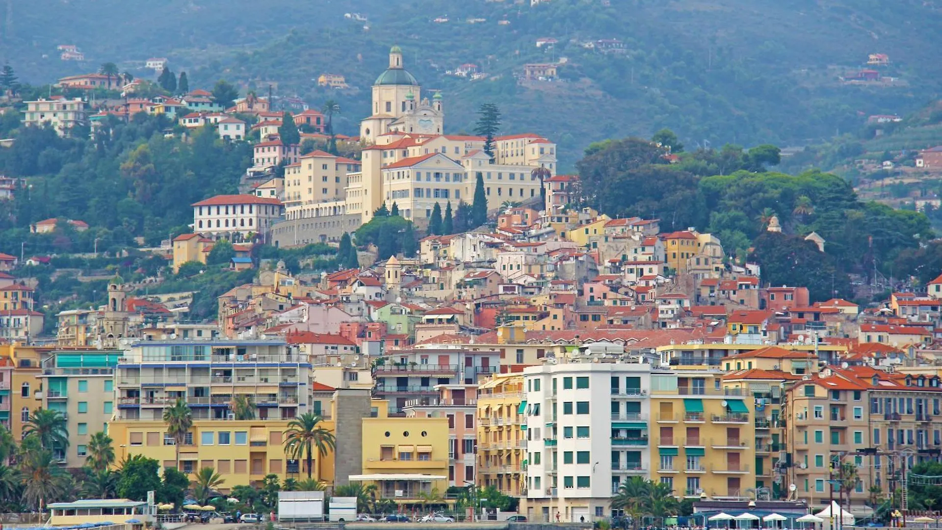 Casa Del Geco Sanremo - Happy Rentals Daire